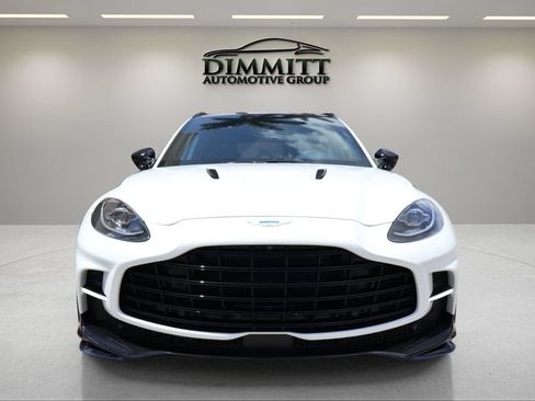 Used 2025 Aston Martin DBX 707 AWD/4WD image 8