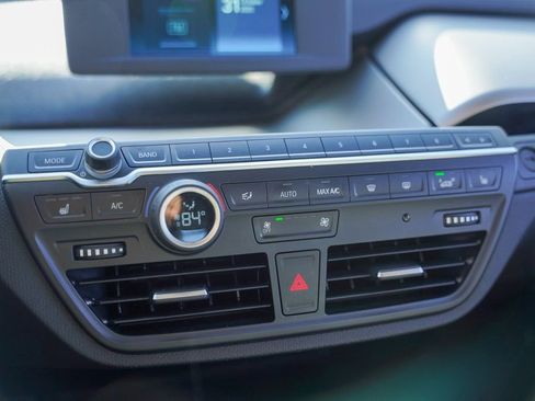 Used 2021 BMW i3 image 25