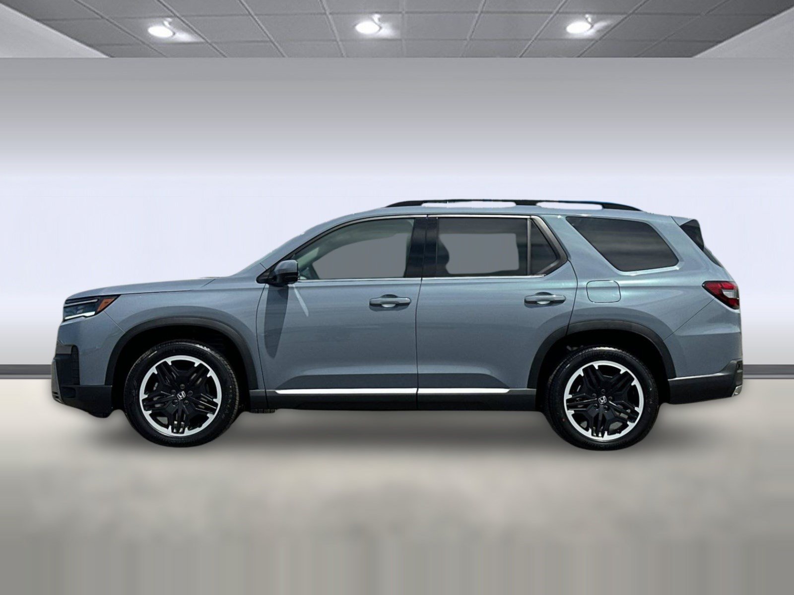 New 2026 Honda Pilot Touring image 2