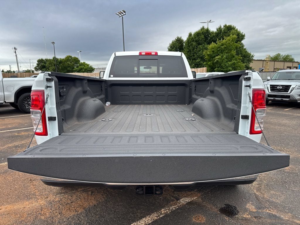 Used 2024 RAM 3500 Tradesman w/ Chrome Appearance Group AWD/4WD image 47