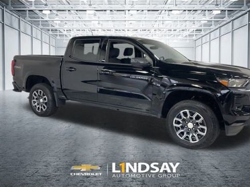 Used 2023 Chevrolet Colorado LT w/ LT Convenience Package image 3