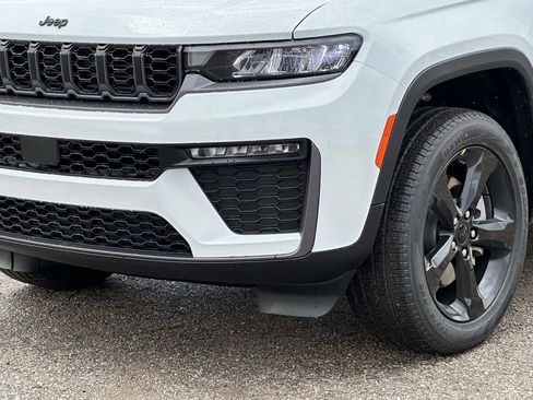 New 2026 Jeep Grand Cherokee L Limited w/ Limited Altitude Package image 7