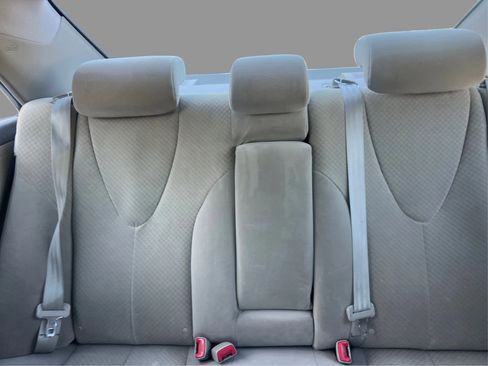 Used 2007 Toyota Camry LE FWD image 17