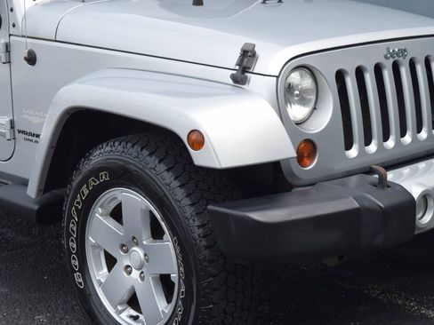 Used 2010 Jeep Wrangler Unlimited Sahara w/ Trailer Tow Group AWD/4WD image 20
