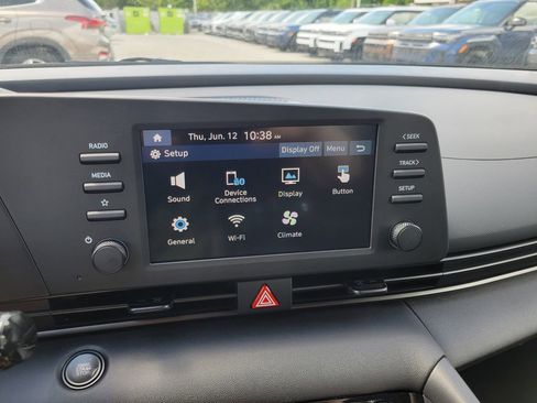 Used 2025 Hyundai Elantra Sport image 19