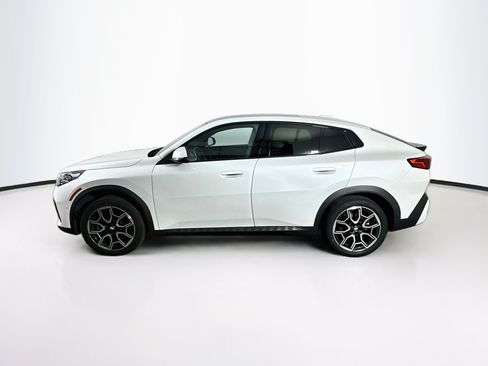 Used 2026 BMW X2 xDrive28i w/ Convenience Package AWD/4WD image 4
