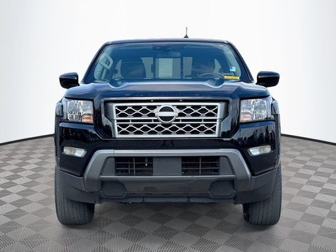 Used 2024 Nissan Frontier SV w/ SV Convenience Package RWD image 2