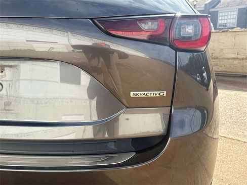 Used 2023 MAZDA CX-5 AWD 2.5 S w/ Premium Package image 7