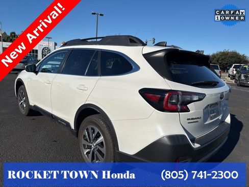 Used 2020 Subaru Outback Premium image 3