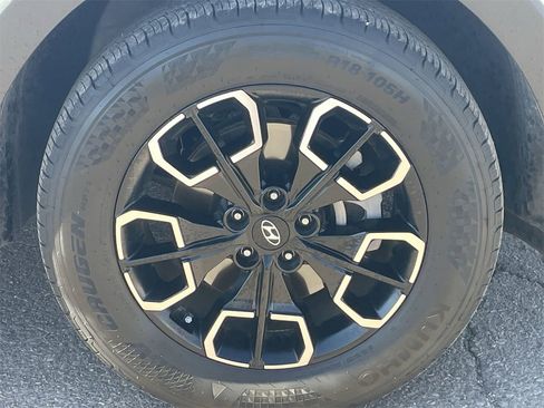 Used 2024 Hyundai Santa Cruz SEL image 9