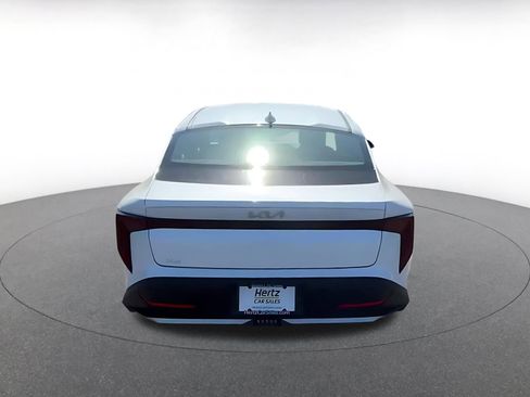 Used 2025 Kia K4 LXS image 10