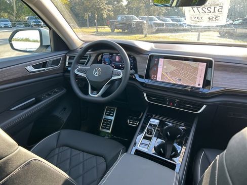 New 2026 Volkswagen Atlas SEL Premium R-Line AWD/4WD image 9