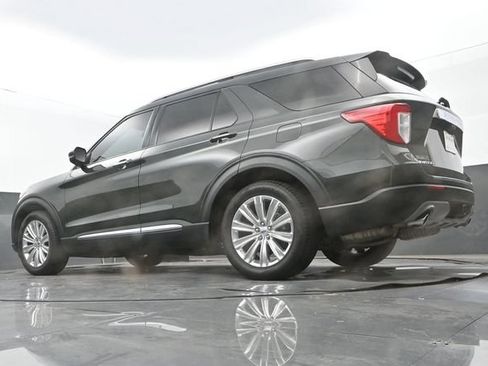 Used 2023 Ford Explorer Limited w/ Limited Technology Package RWD image 10