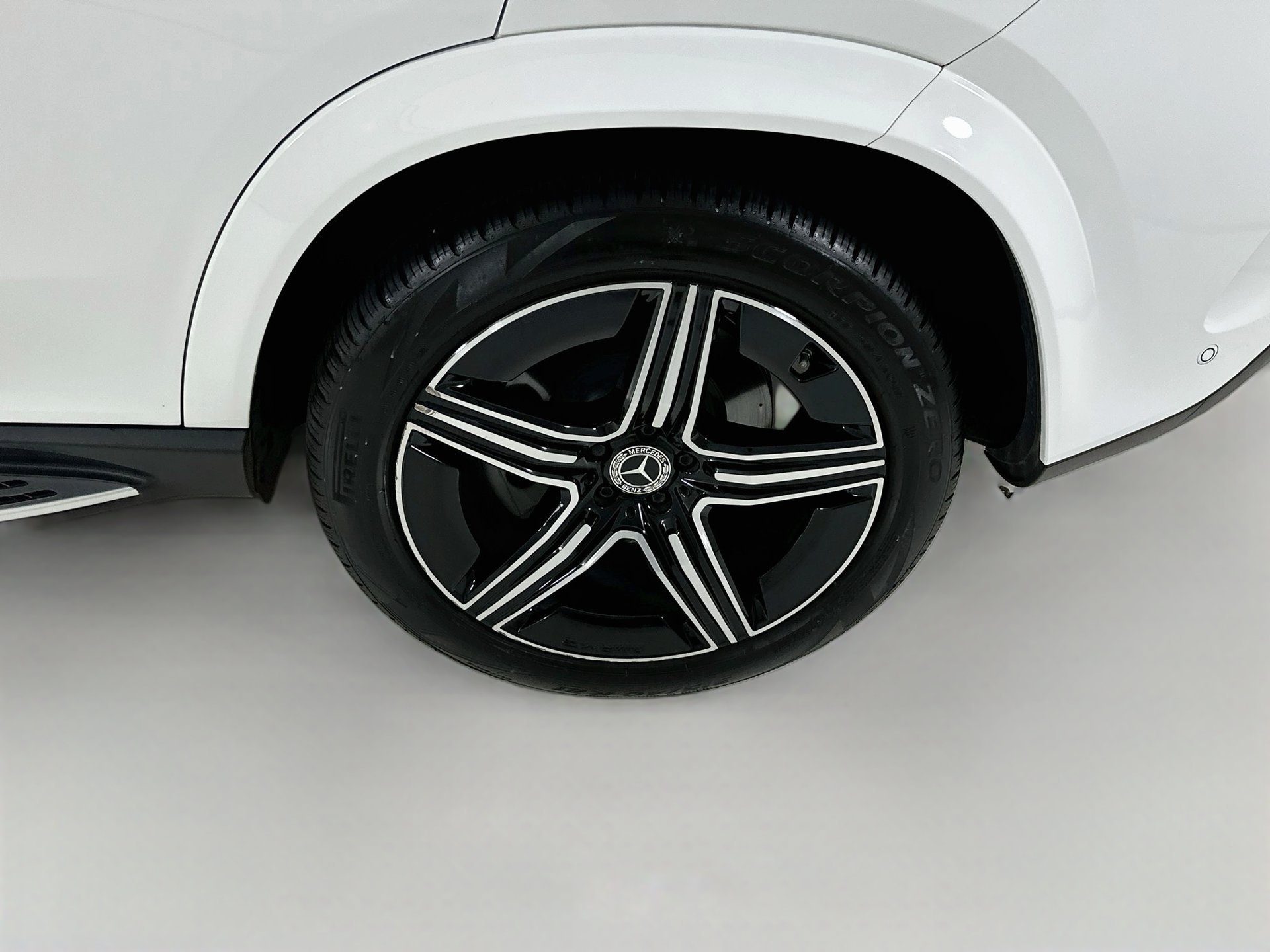 Used 2024 Mercedes-Benz GLE 350 4MATIC image 36