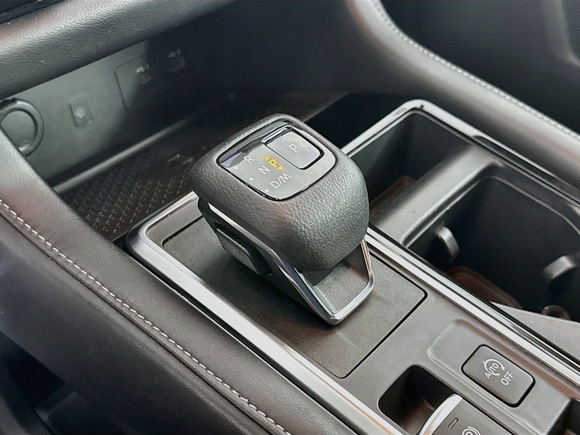 Used 2022 Nissan Pathfinder SL w/ SL Premium Package FWD image 25