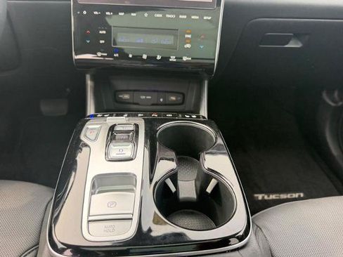 Used 2023 Hyundai Tucson Limited FWD image 18