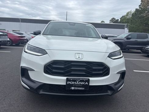 Used 2025 Honda HR-V Sport image 2