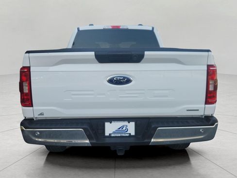 Certified 2022 Ford F150 XLT w/ Trailer Tow Package AWD/4WD image 8