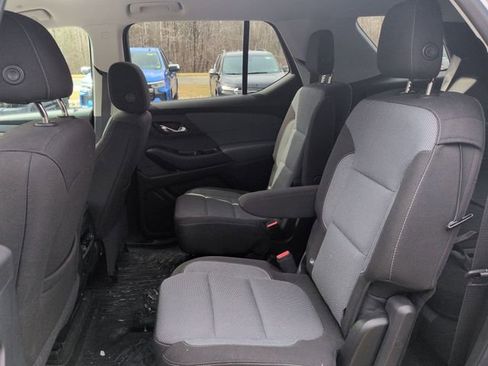 Used 2018 Chevrolet Traverse LT image 10