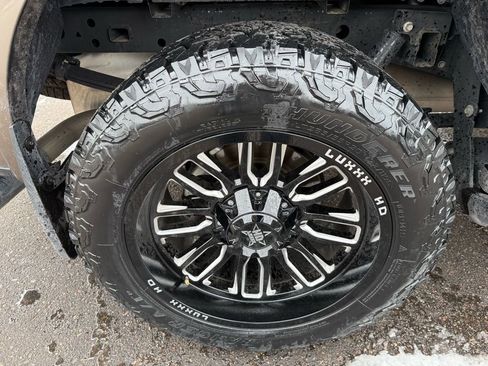 Used 2019 Ford F150 Lariat image 11