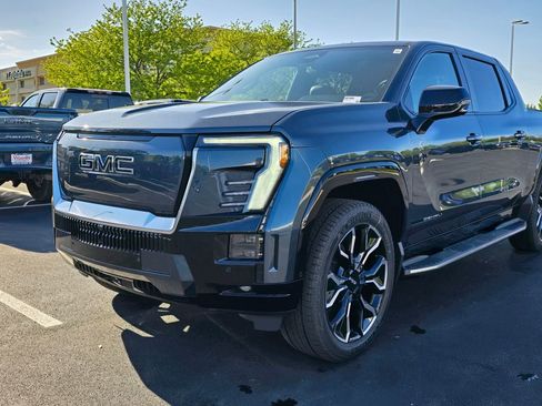 New 2025 GMC Sierra EV Denali image 12