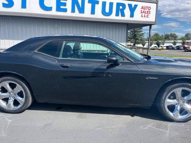 Used 2014 Dodge Challenger SXT Plus RWD image 16