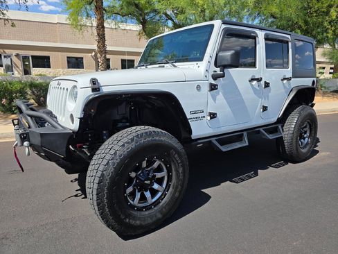 Used 2015 Jeep Wrangler Unlimited Sport w/ Connectivity Group AWD/4WD image 2