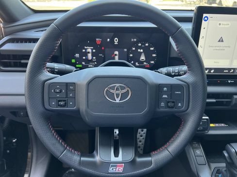 Used 2026 Toyota RAV4 AWD Plug-in Hybrid image 10