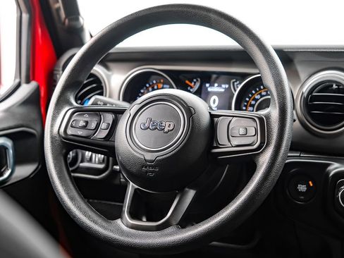Used 2022 Jeep Gladiator Sport AWD/4WD image 14