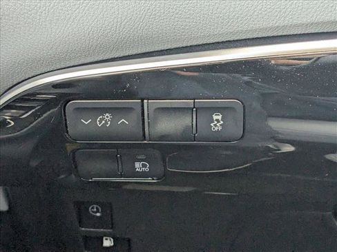 Used 2021 Toyota Prius Prime XLE w/ Carpet Mat Package (TMS) FWD image 17