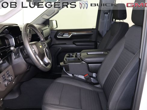 Certified 2024 Chevrolet Silverado 1500 LT AWD/4WD image 10