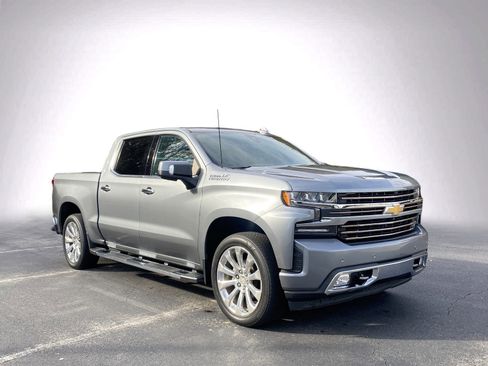Used 2020 Chevrolet Silverado 1500 High Country w/ Technology Package image 2