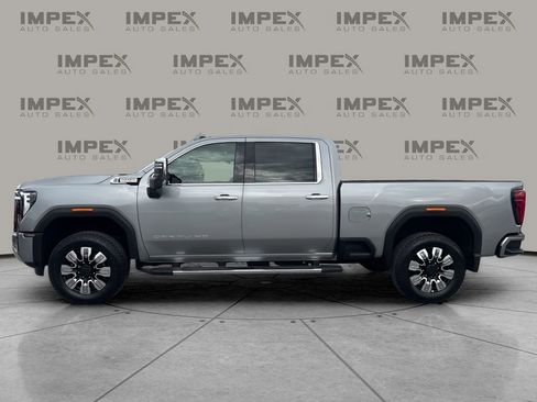 Used 2025 GMC Sierra 2500 Denali w/ Denali Reserve Package image 2