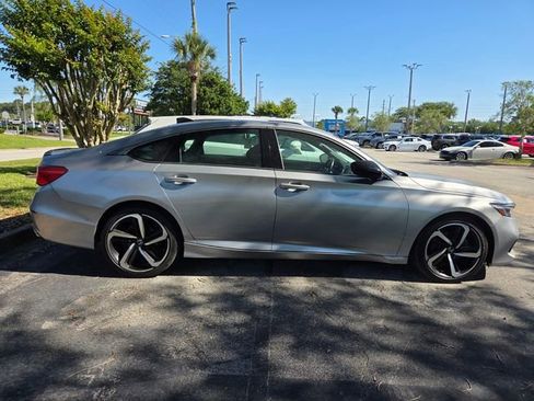 Used 2022 Honda Accord Sport image 4