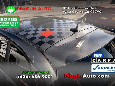 Used 2013 FIAT 500 Abarth w/ Beats Audio Pkg FWD image 11