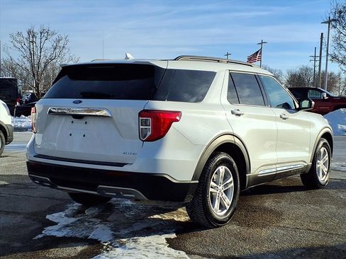 Certified 2023 Ford Explorer XLT w/ Equipment Group 202A image 6