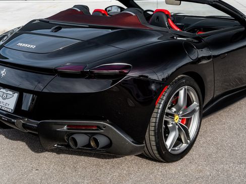 Used 2024 Ferrari Roma Spider image 15
