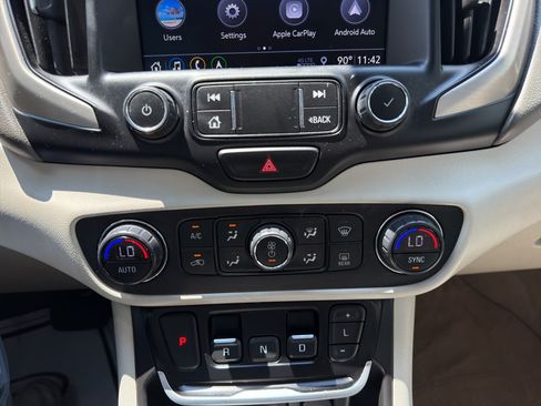 Used 2020 GMC Terrain Denali w/ Denali Premium Package FWD image 21