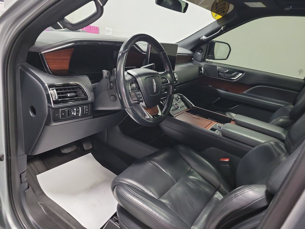 Used 2022 Lincoln Navigator Reserve AWD/4WD image 35