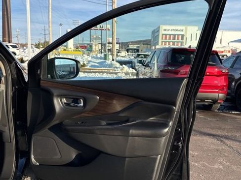 Certified 2020 Nissan Murano Platinum w/ Cargo Package image 15