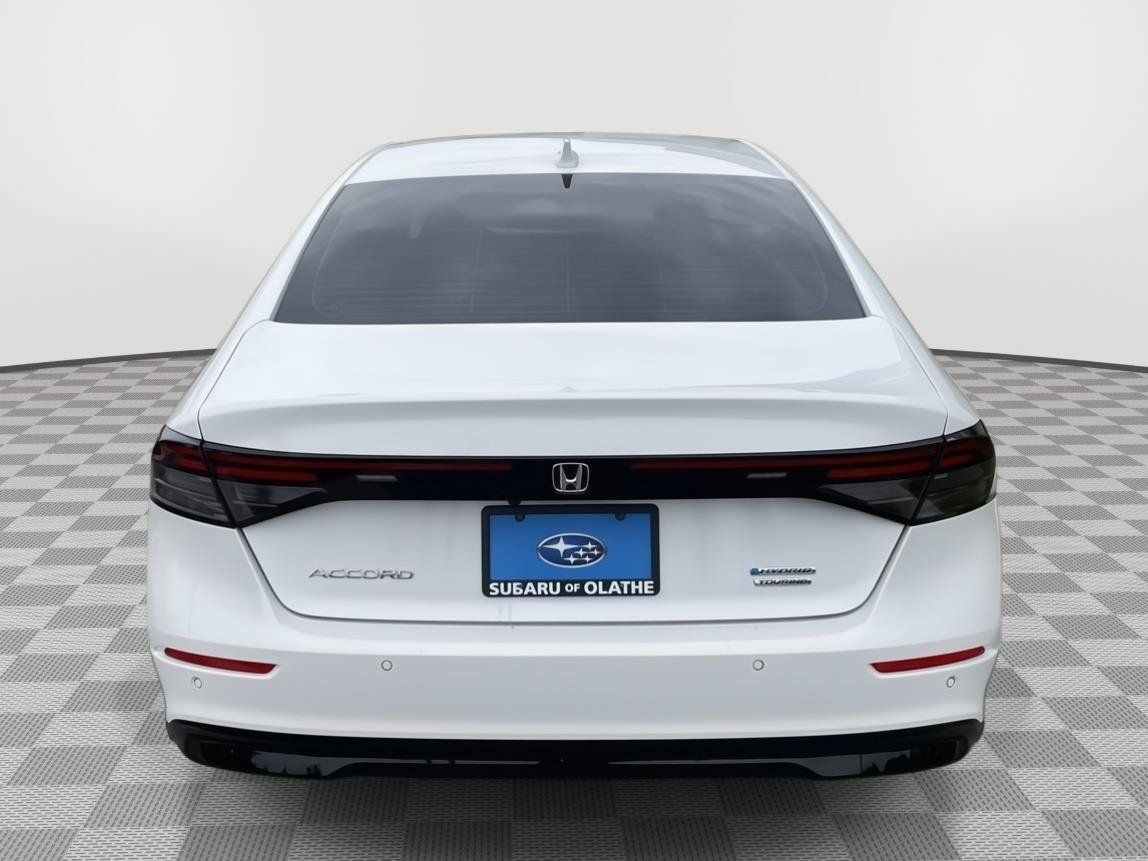 Used 2023 Honda Accord Touring image 14