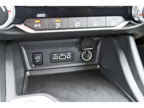 Used 2024 Nissan Sentra SV FWD image 28