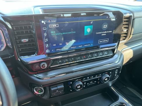 Used 2025 Chevrolet Silverado 1500 ZR2 w/ Technology Package AWD/4WD image 16