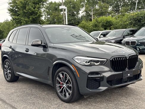 Used 2022 BMW X5 M50i AWD/4WD image 3