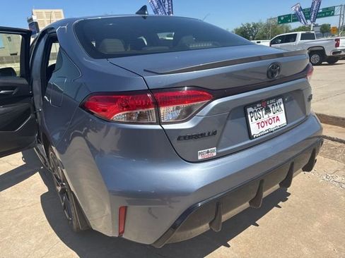 Used 2023 Toyota Corolla SE FWD image 5