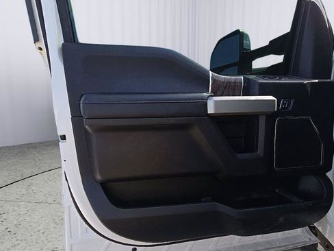 Used 2017 Ford F250 Lariat w/ Chrome Package AWD/4WD image 6
