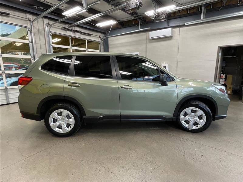 Used 2021 Subaru Forester AWD/4WD image 6