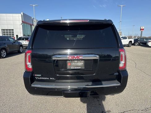 Used 2018 GMC Yukon XL Denali w/ Denali Ultimate Package image 11