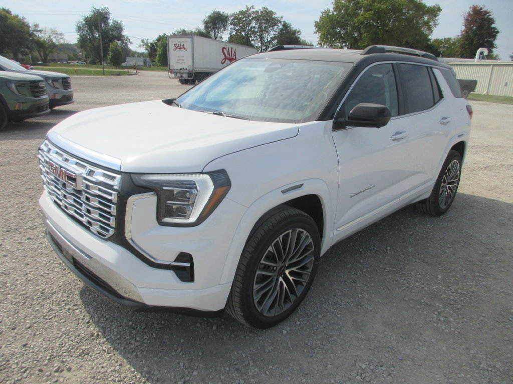 New 2027 GMC Terrain Denali w/ LPO, Black Badging Package AWD/4WD image 9