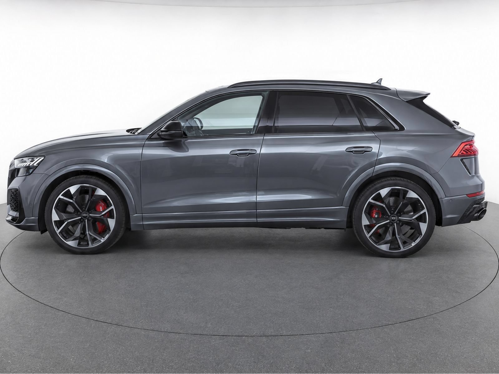 Used 2024 Audi RS Q8 AWD/4WD image 3